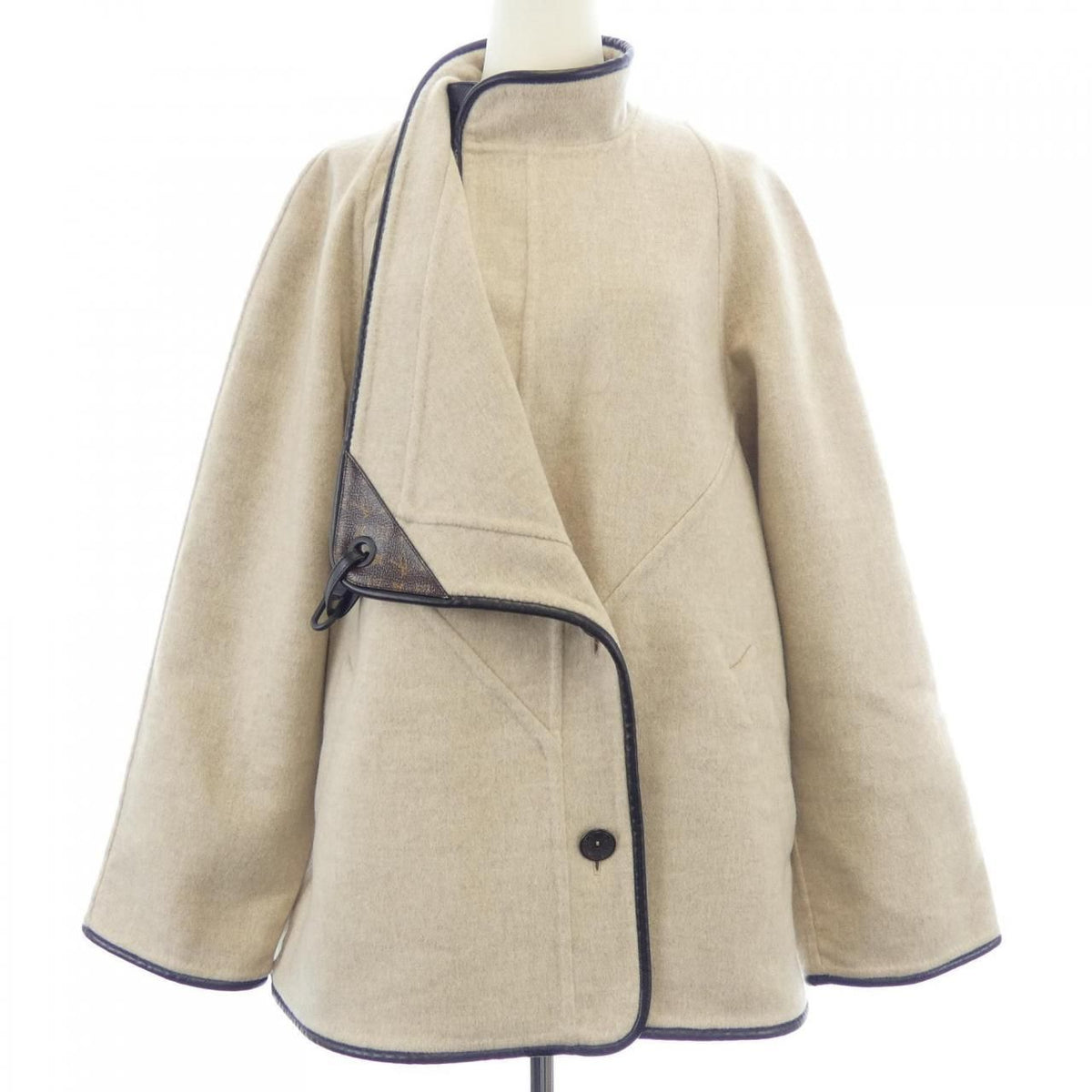 Louis Vuitton Jacket Beige — view 7
