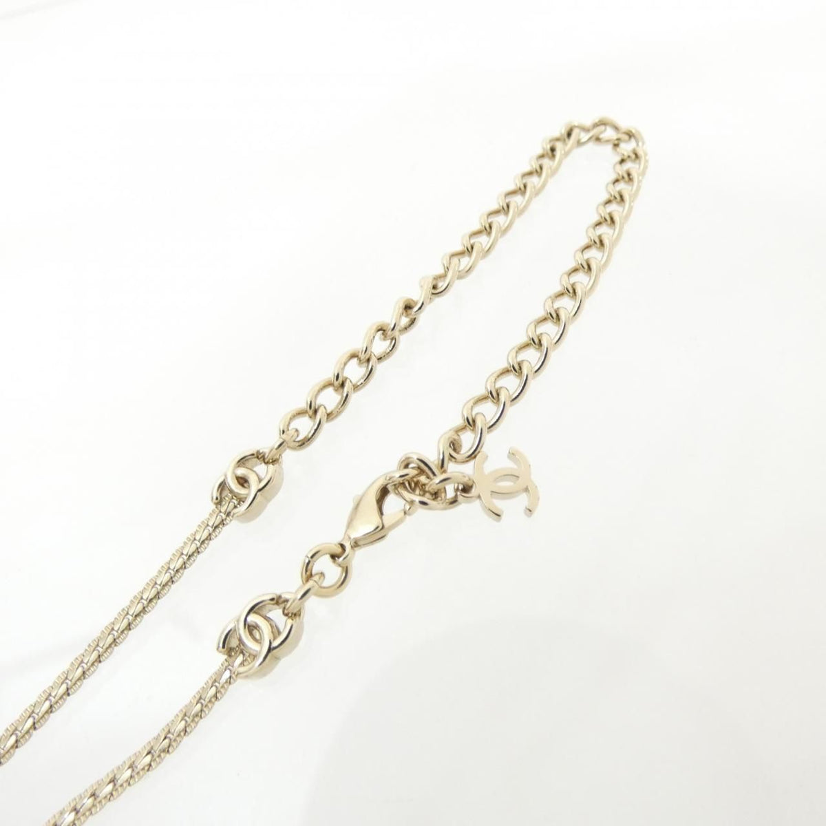 Chanel Necklace Gold — view 3