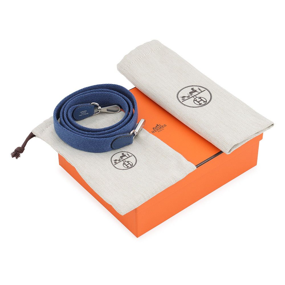 Hermes Shoulder Bag Evelyne TPM 111 Amazon Blue Tie Silver Taurillon Clemence — view 7