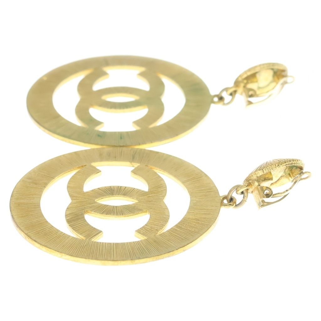 Chanel Big CC Logo Earrings Gold — view 3