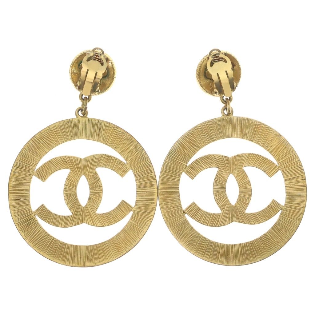 Chanel Big CC Logo Earrings Gold — view 2
