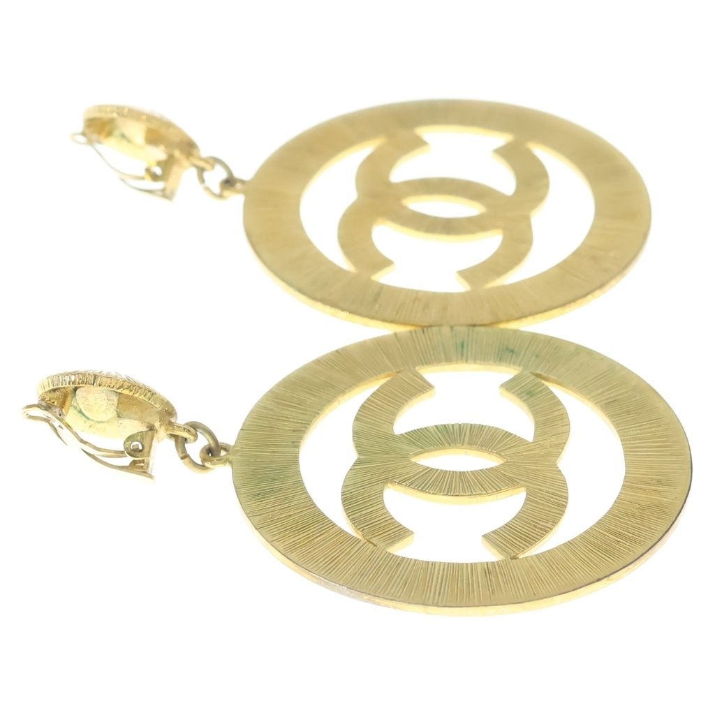 Chanel Big CC Logo Earrings Gold — view 4