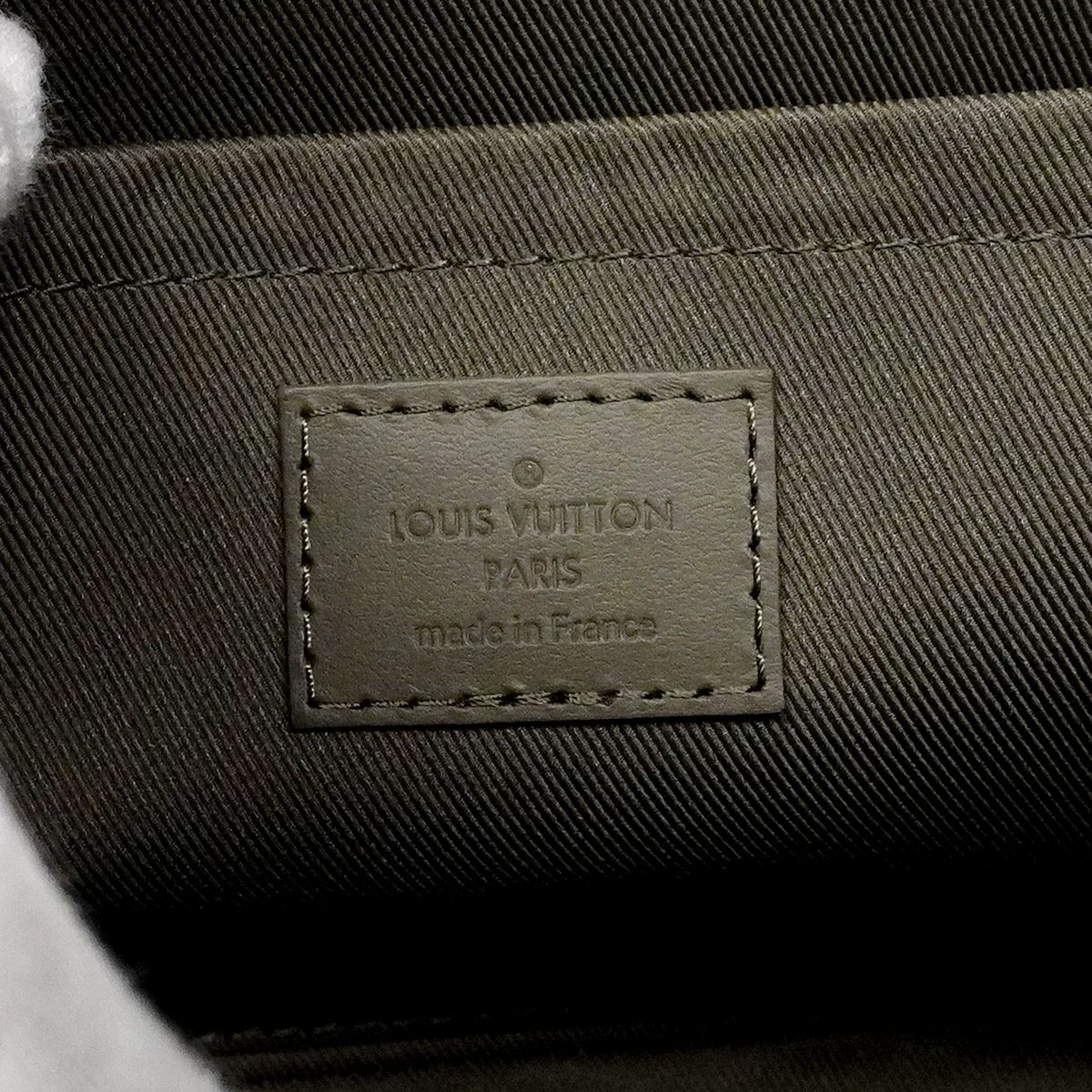 Louis Vuitton Shoulder Bag LV Aerogram City Keepall Khaki — view 5
