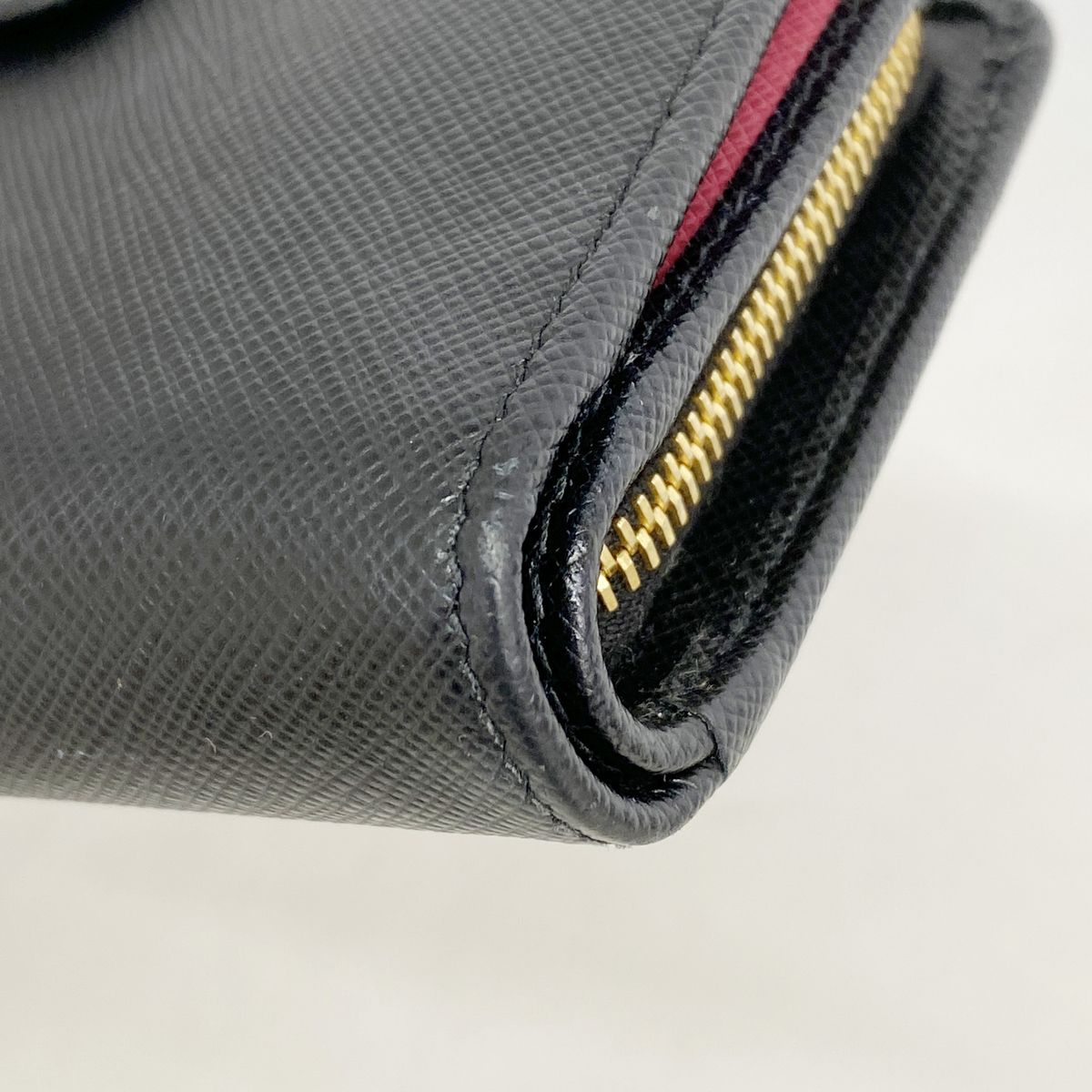 Prada Wallet Saffiano Leather Black Gold — view 6