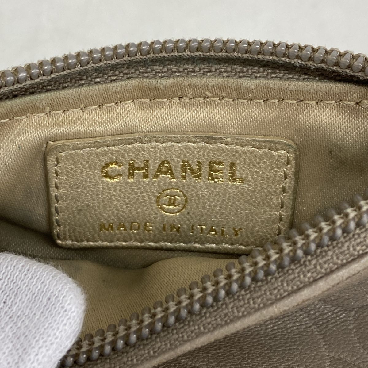 Chanel Coin Purse Camellia Lambskin Beige Gold — view 4