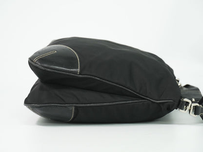 Prada Nylon Shoulder Bag Pochette Black — view 4