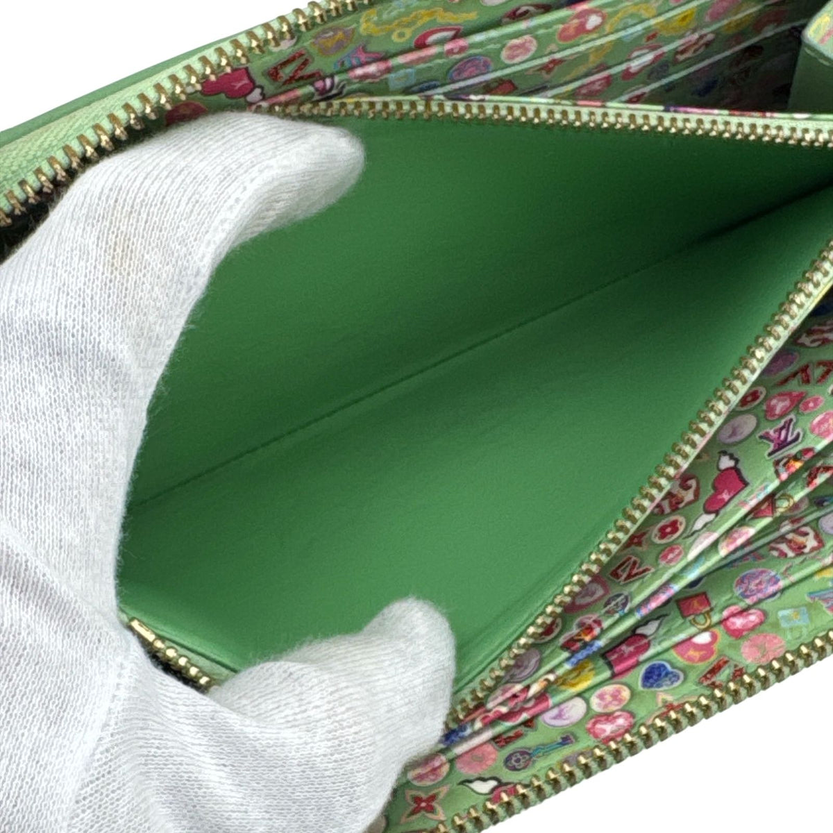 Louis Vuitton Zippy Wallet Monogram Vernis Gummy Apple Green Zip Around Patent — view 7