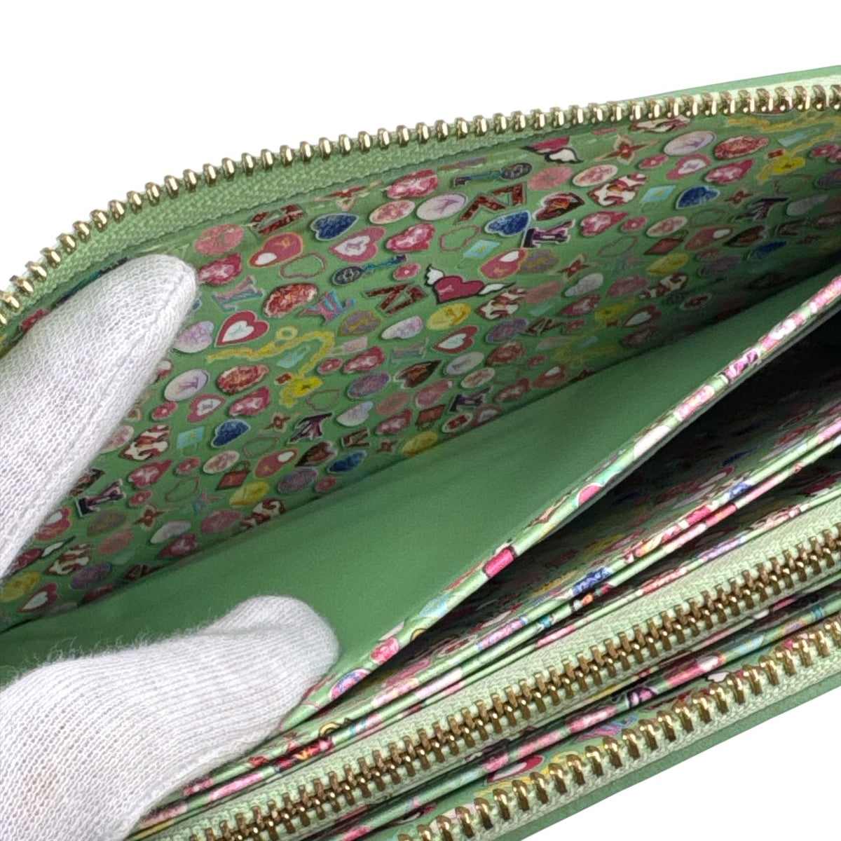 Louis Vuitton Zippy Wallet Monogram Vernis Gummy Apple Green Zip Around Patent — view 8