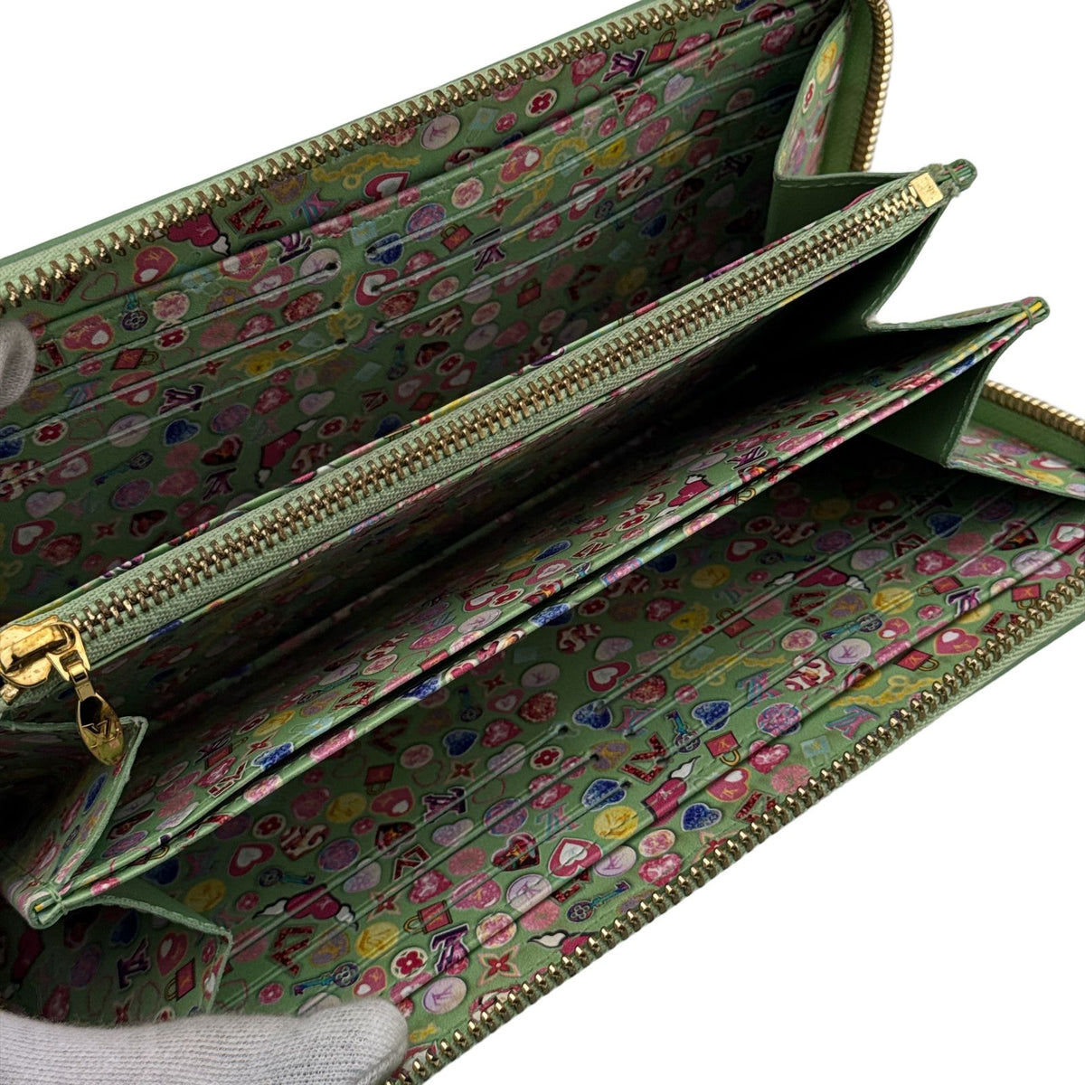 Louis Vuitton Zippy Wallet Monogram Vernis Gummy Apple Green Zip Around Patent — view 5