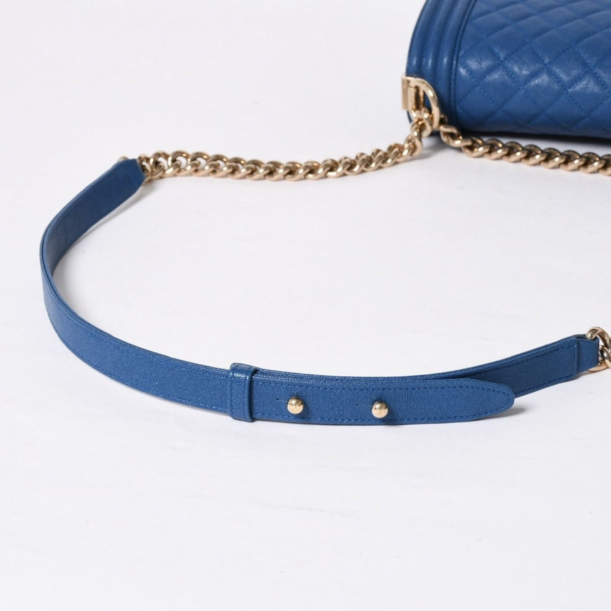 Chanel Boy 25 Chain Shoulder Bag CC Logo Caviar Leather Blue — view 8