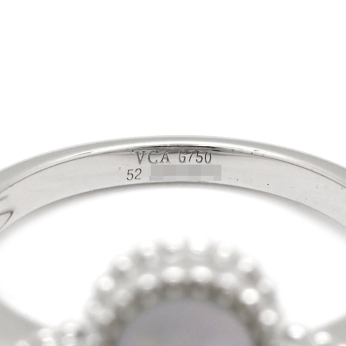 Van Cleef & Arpels Ring Vintage Alhambra Pearl White Gold 52 Shell Diamond — view 6
