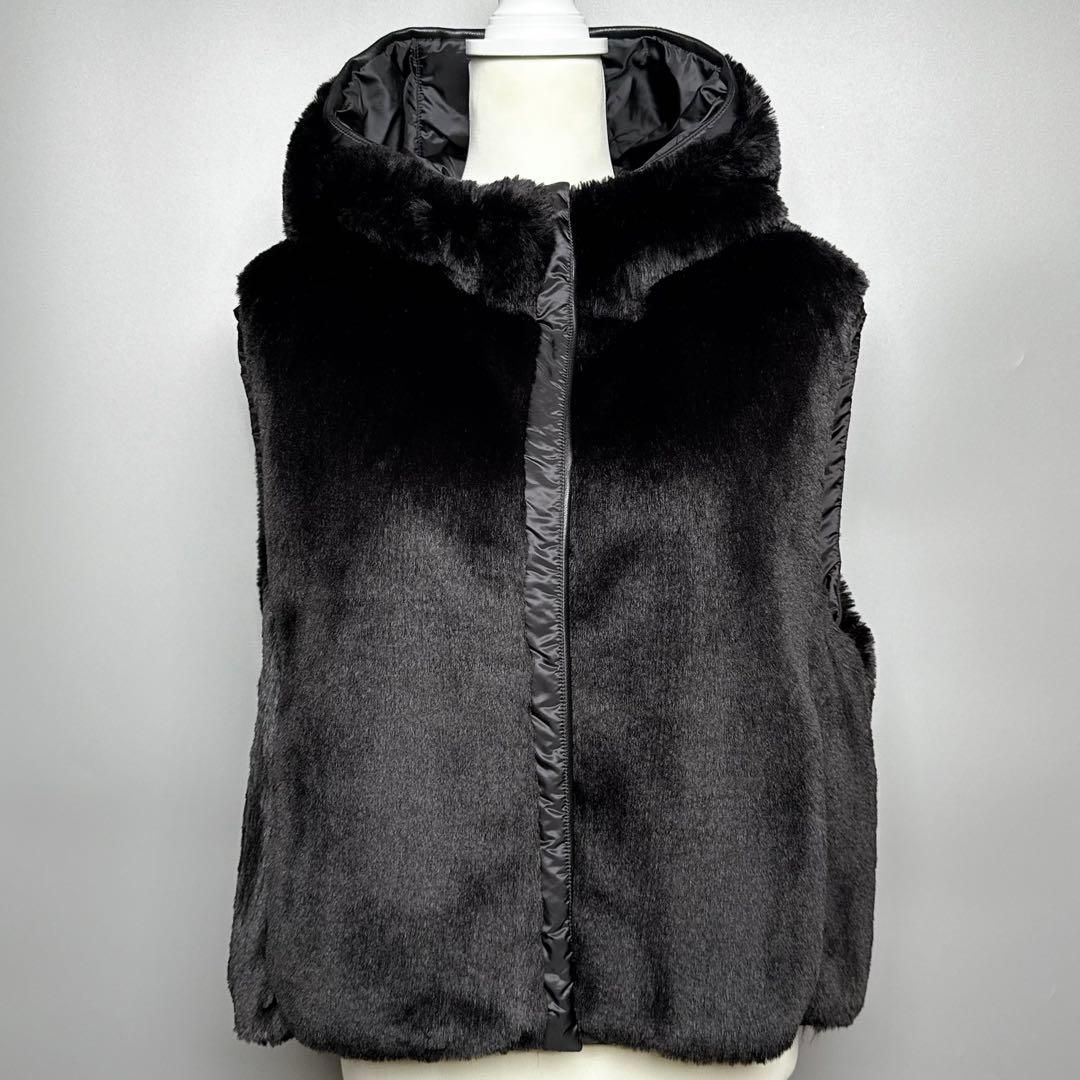 Max Mara the Cube Felix Reversible Fur Vest Black Short Gilet 40 — view 3