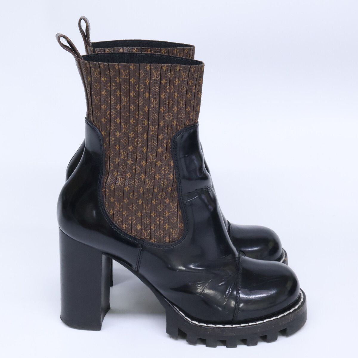 Louis Vuitton Star Trail Line Monogram Leather Ankle Boots — view 5