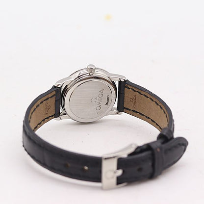 Gucci Black Dial Bangle Watch — view 4