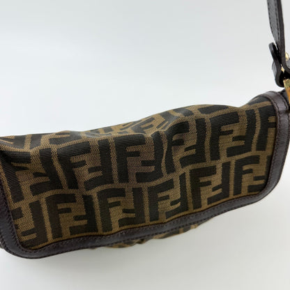 Fendi Zucca Chef Flap Shoulder Bag Canvas Brown Dark Gold Vintage — view 6