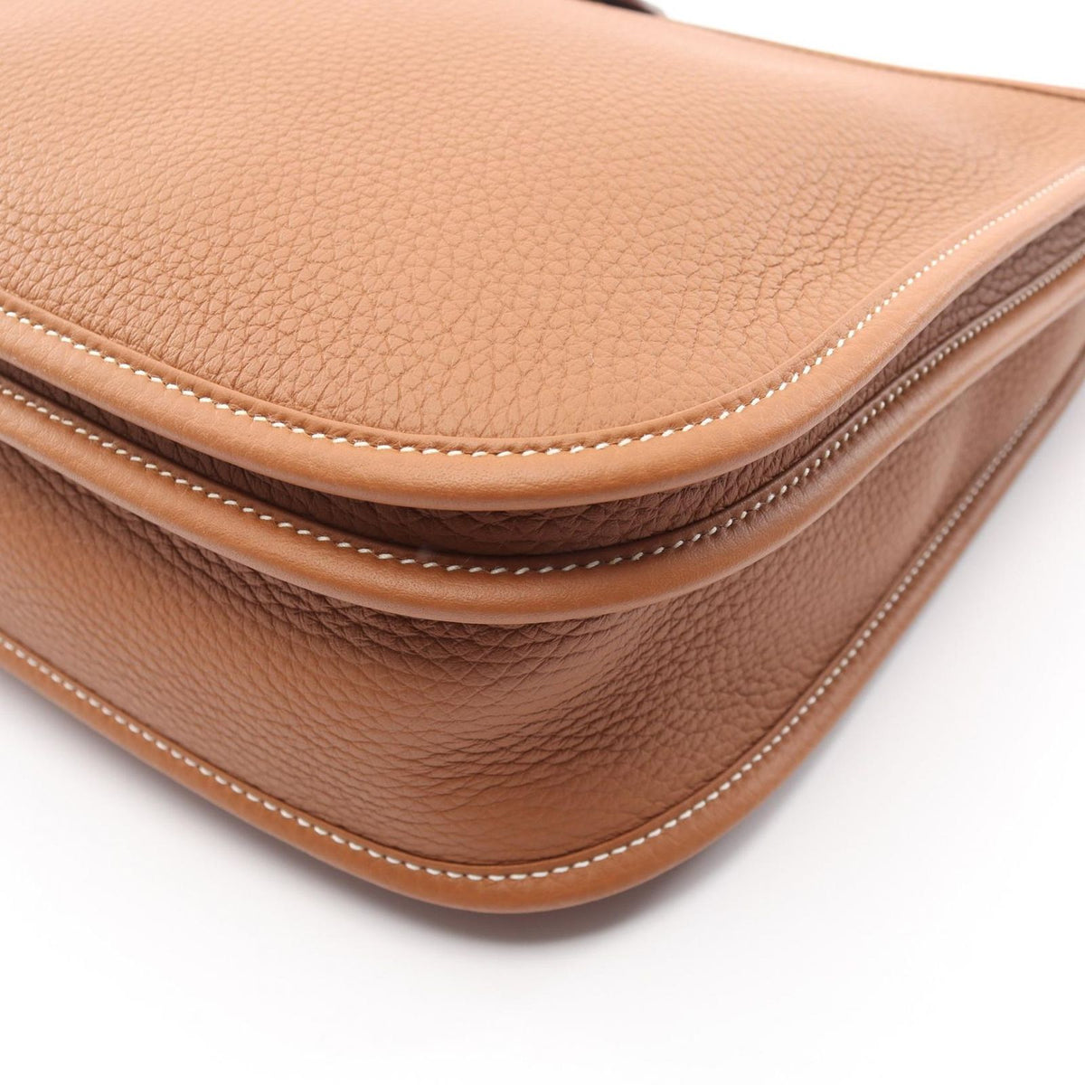 Hermes Shoulder Bag Evelyne 3 Trois PM Gold — view 6