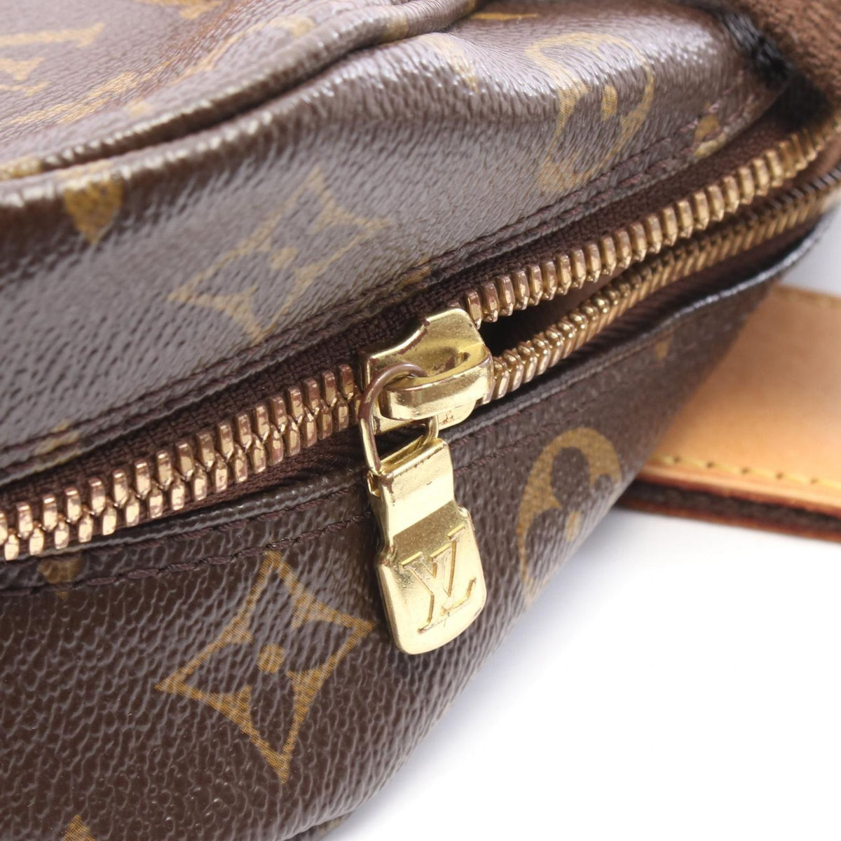 Louis Vuitton Handbag Sac Bosphore Monogram Leather — view 7