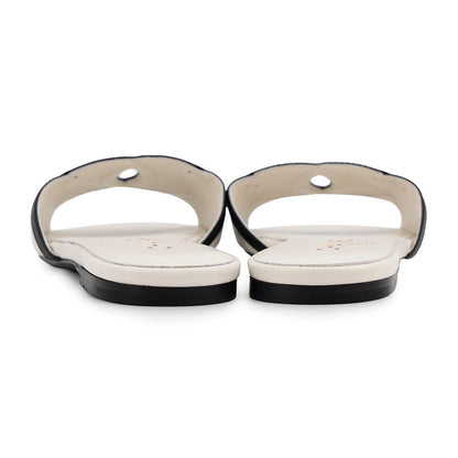 Chanel Sandals CC Logo Mules Lambskin — view 3