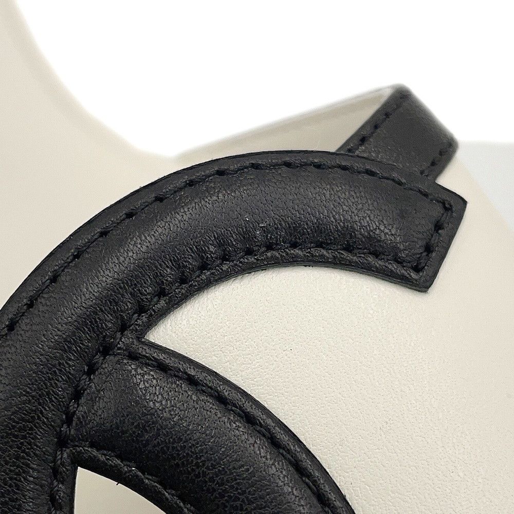 Chanel Sandals CC Logo Mules Lambskin — view 6