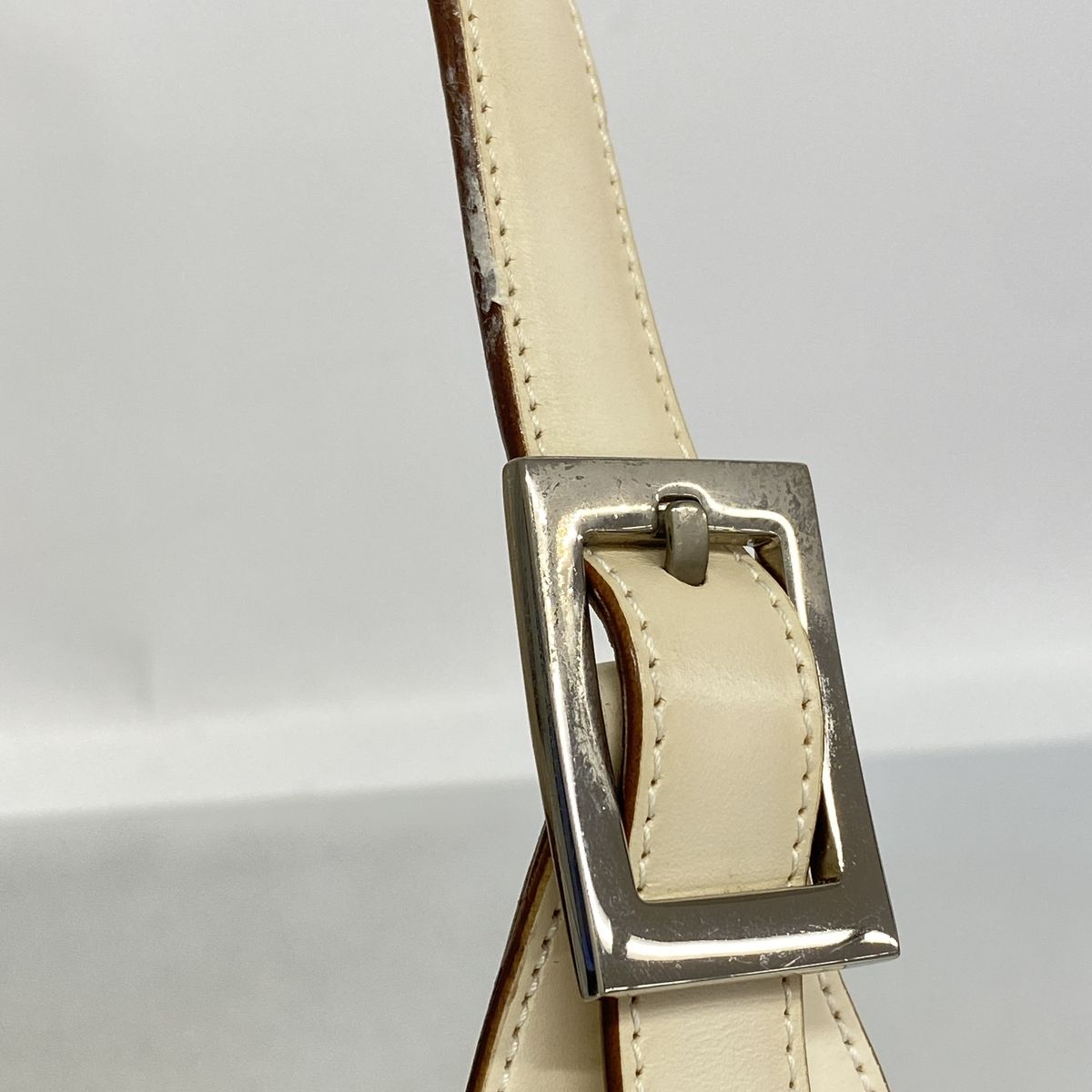 Gucci Shoulder Bag GG Canvas Jackie Ivory Gray Silver — view 8