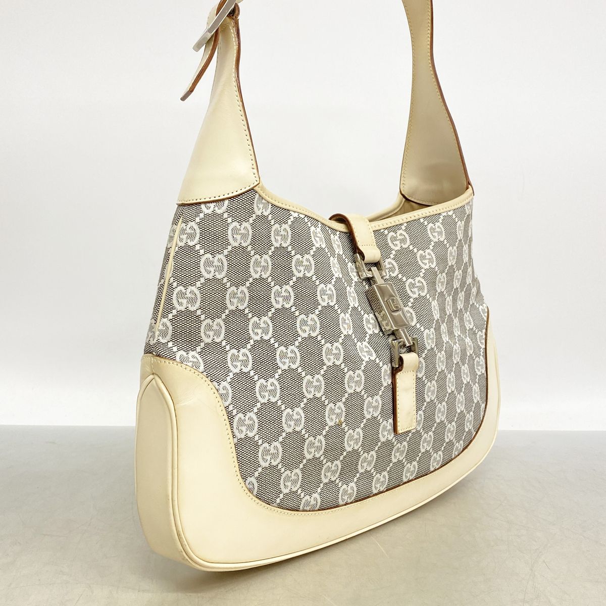 Gucci Shoulder Bag GG Canvas Jackie Ivory Gray Silver — view 2