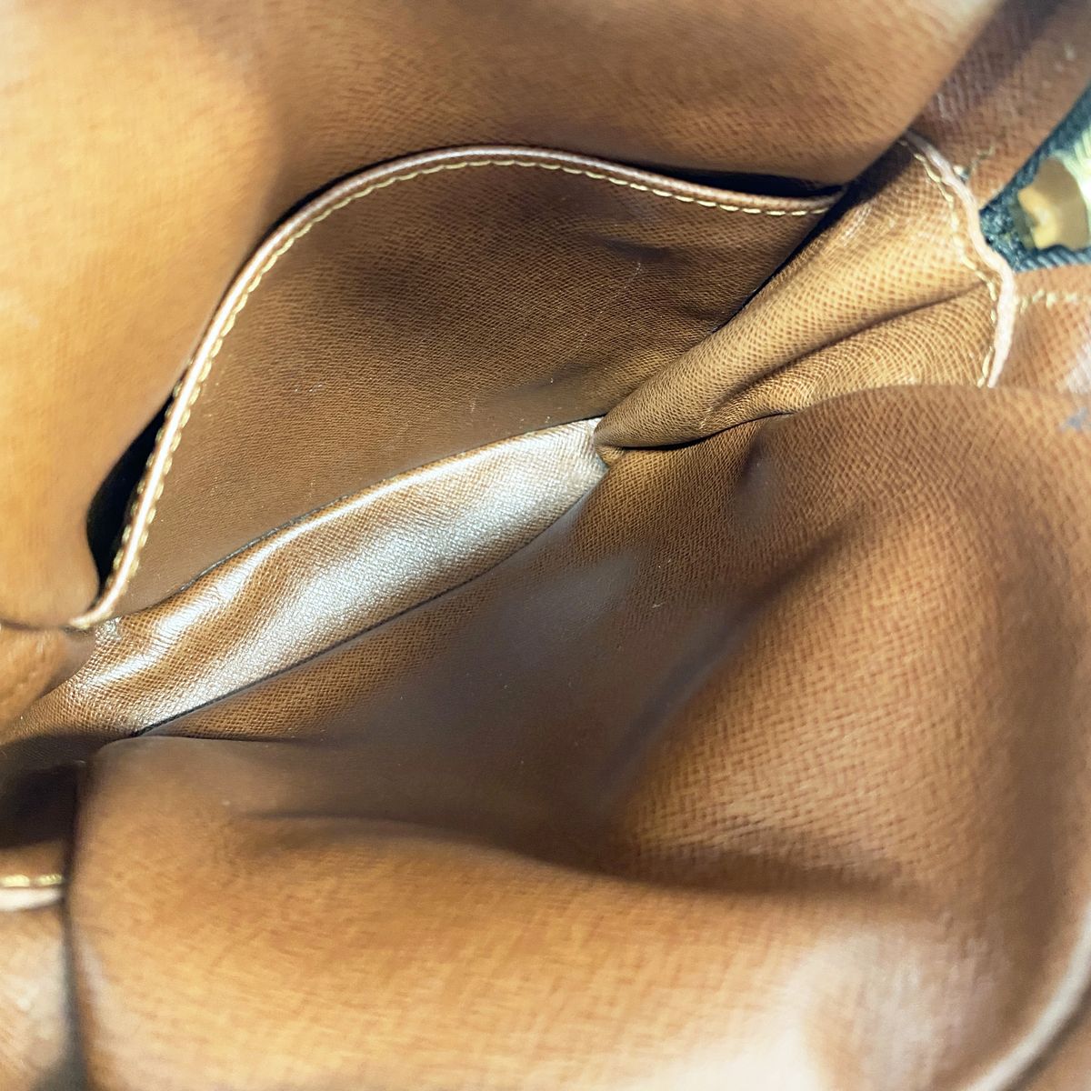 Louis Vuitton Shoulder Bag Monogram Amazon Brown — view 4