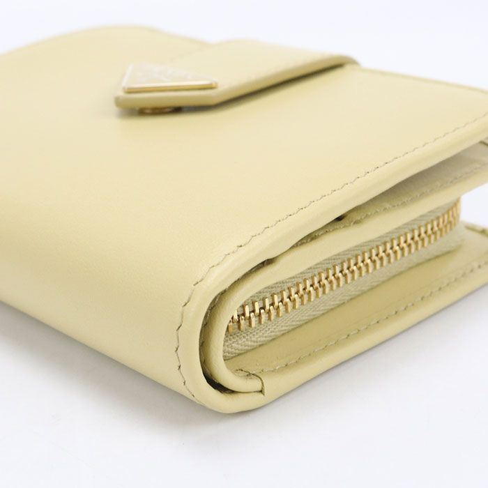 Prada Bifold Wallet Calfskin — view 8