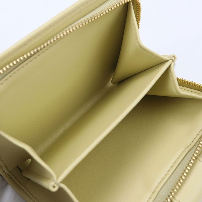 Prada Bifold Wallet Calfskin — view 5
