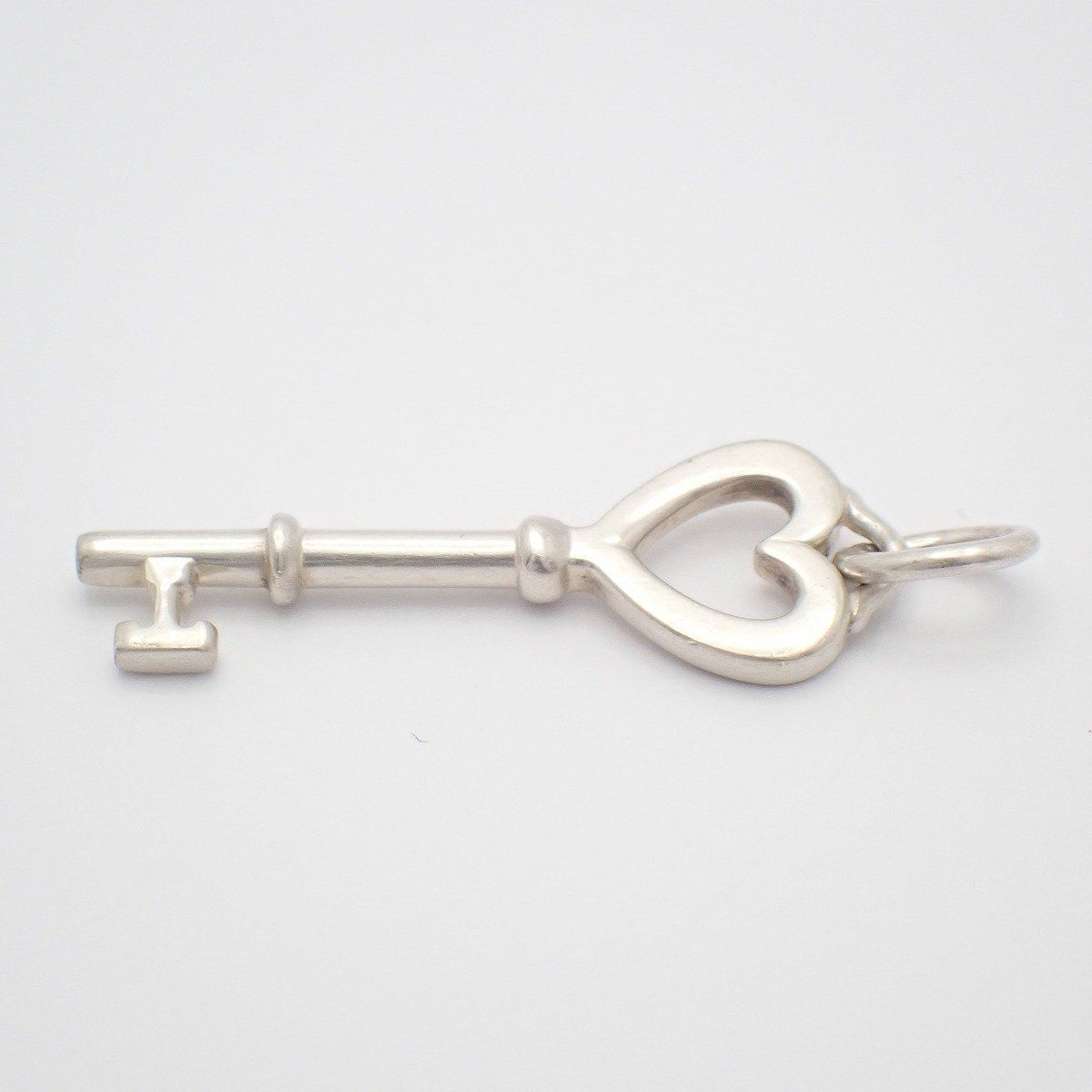 Tiffany & Co Heart Key Pendant 925 Sterling Silver — view 3
