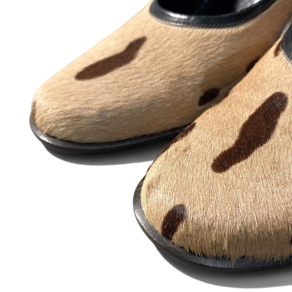 Fendi Calf Hair Vintage Pumps Chunky Heel Shoes Beige Brown — view 5