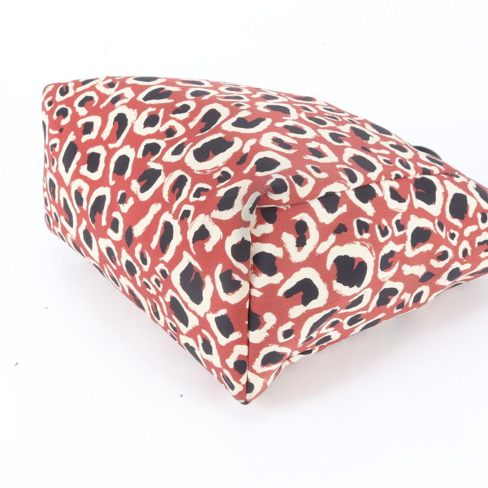 Gucci Leopard Print Animal Leather Tote Bag — view 4