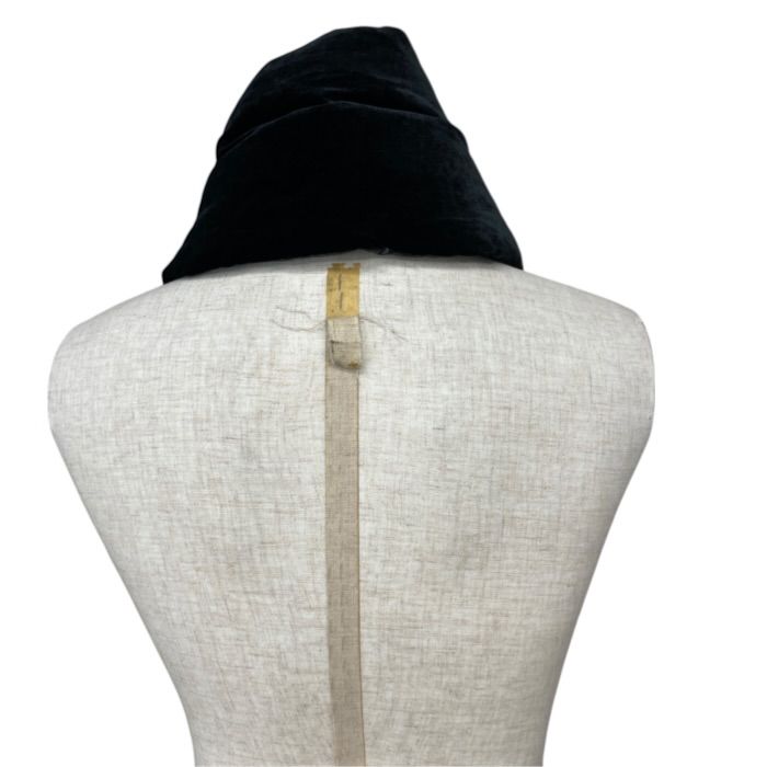 Moncler Velour Down Scarf Rayon Silk Black — view 7