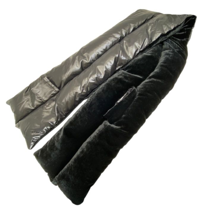 Moncler Velour Down Scarf Rayon Silk Black — view 2