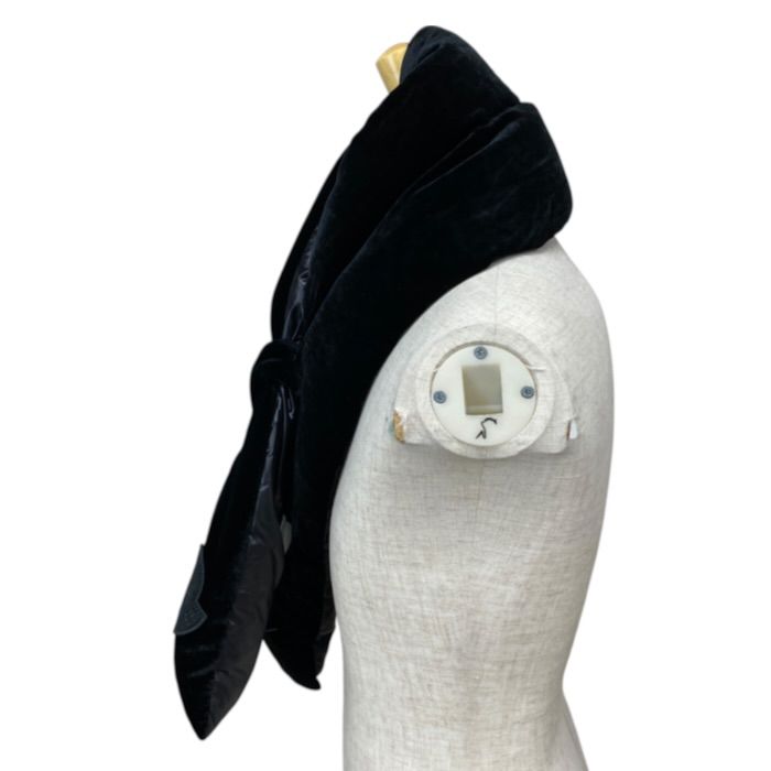 Moncler Velour Down Scarf Rayon Silk Black — view 6