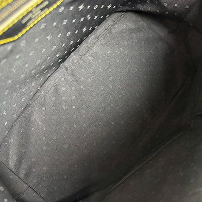 Louis Vuitton Handbag Lockit MM — view 5