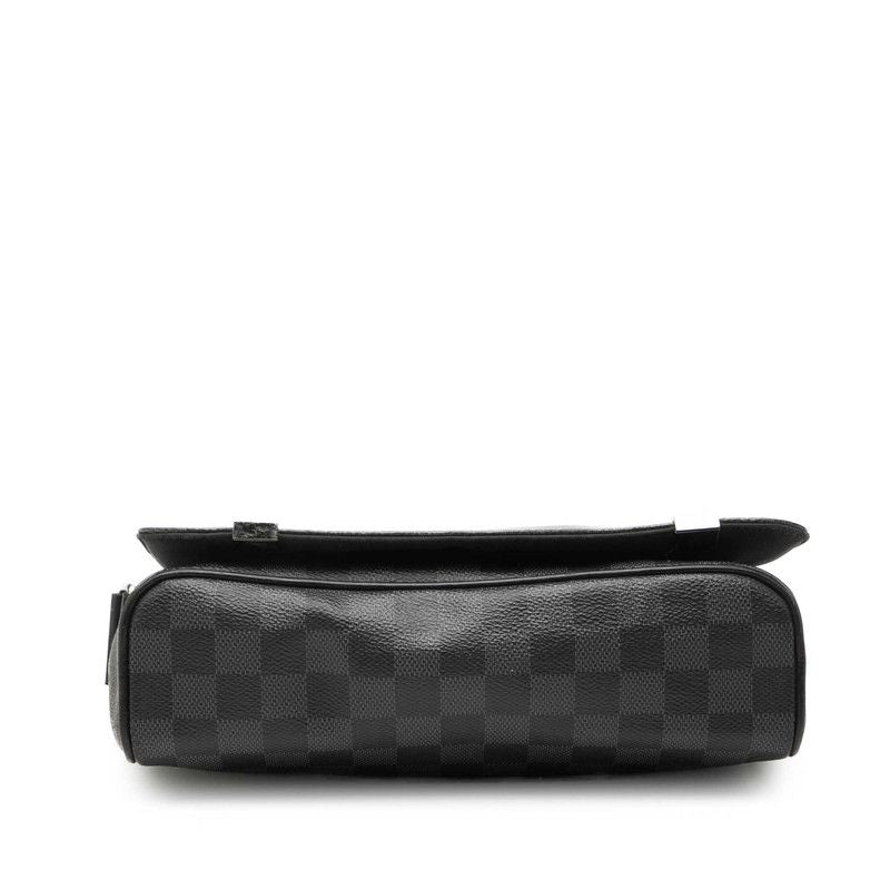 Louis Vuitton Damier Graphite District PM NM Crossbody Shoulder Bag Black — view 3