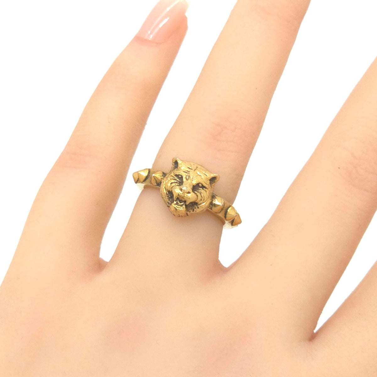 Gucci Cat Head Studs Ring Gold Tone Metal Aging Finish — view 2