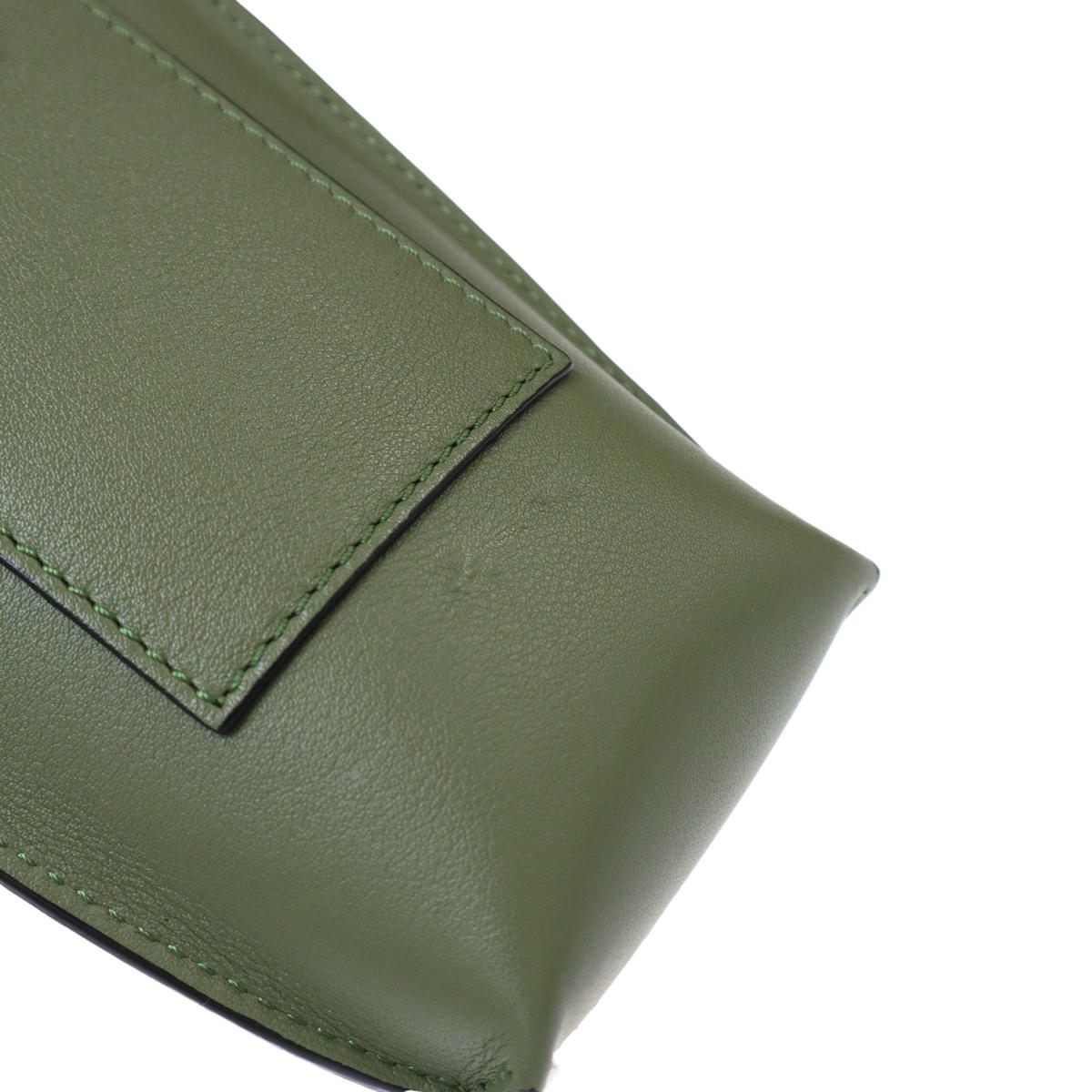 Loewe Elephant Pocket Shoulder Bag Green — view 8