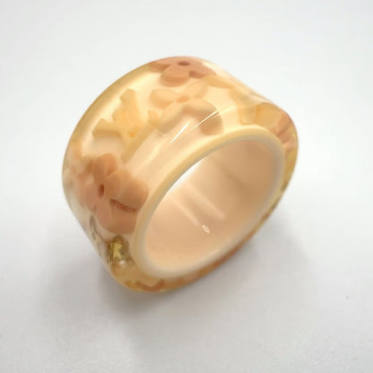 Louis Vuitton Bague Farandole Resin Ivory Pink Ring — view 6
