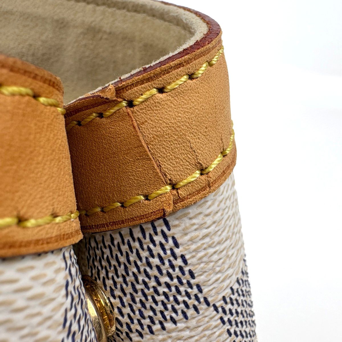 Louis Vuitton Hampstead PM Tote Bag Damier Azur White — view 6