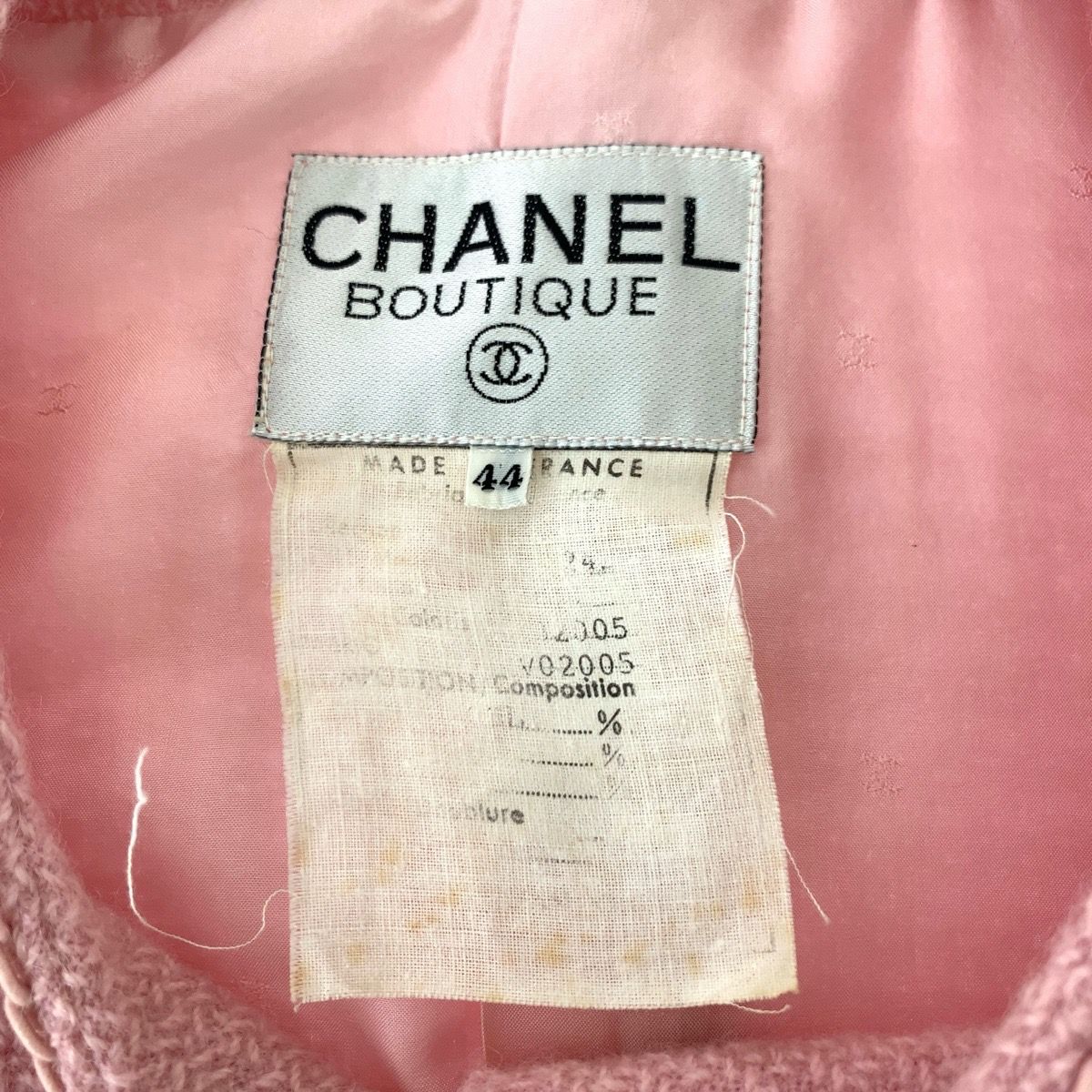 Chanel Vintage Tweed CC Logo Pink Jacket Skirt Suit — view 4