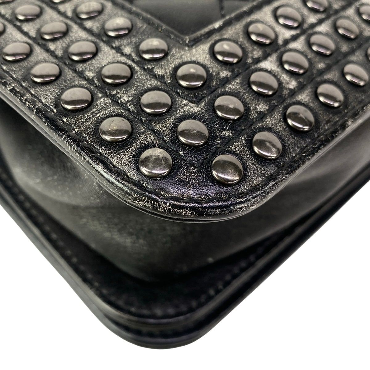 Chanel Shoulder Bag Boy Black Studs Chain Vintage Silver Wash Lambskin — view 8