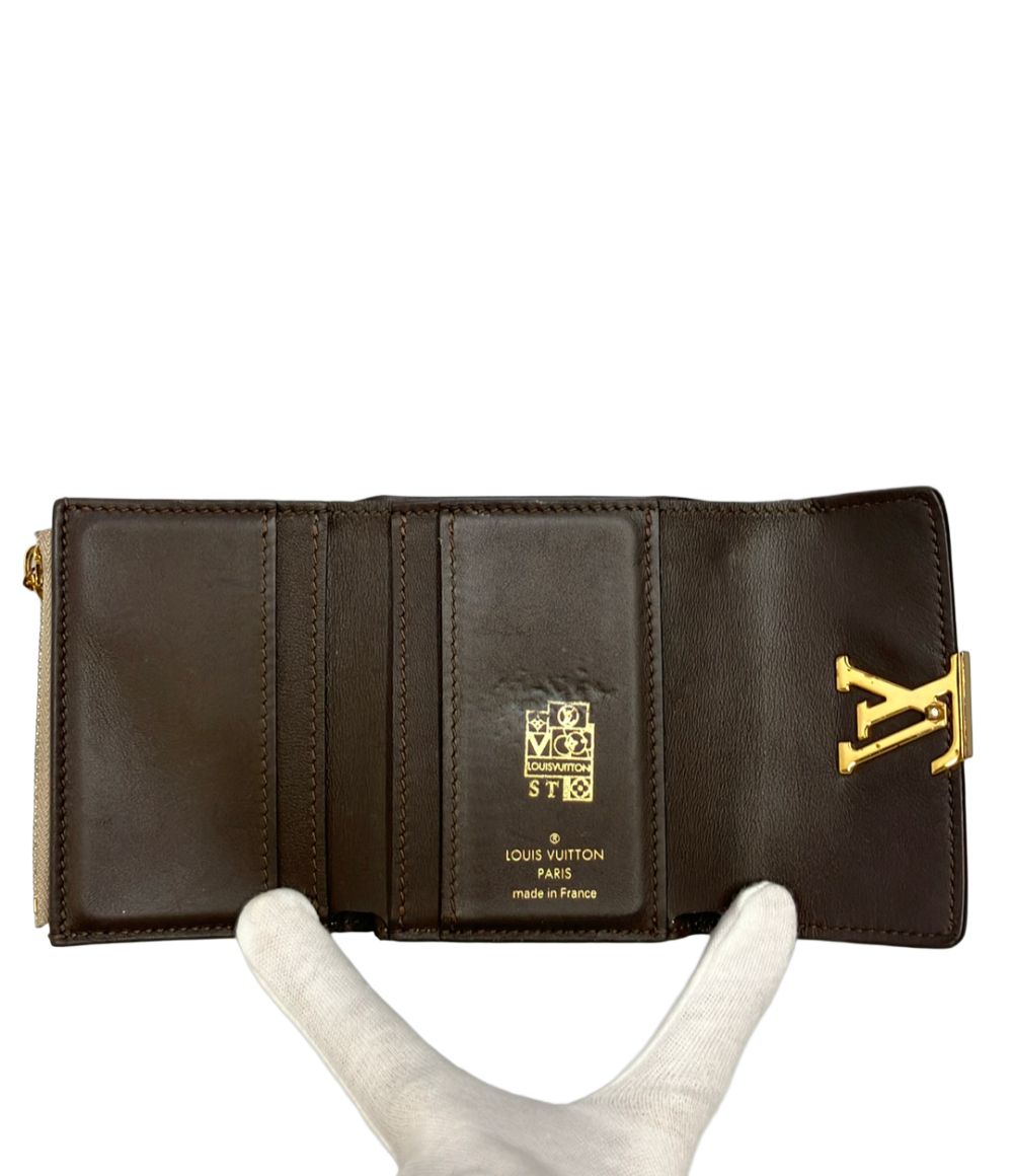 Louis Vuitton Trifold Wallet Portefeuille Capucines XS — view 6