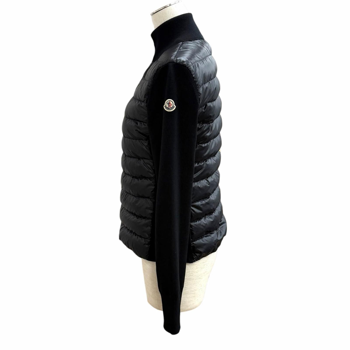 Moncler Cardigan Tricot Logo Patch Contrast Design Down Jacket Black XS — view 3