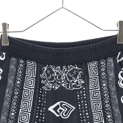 Versace Bandana Print All Over Shorts Pants Black — view 3