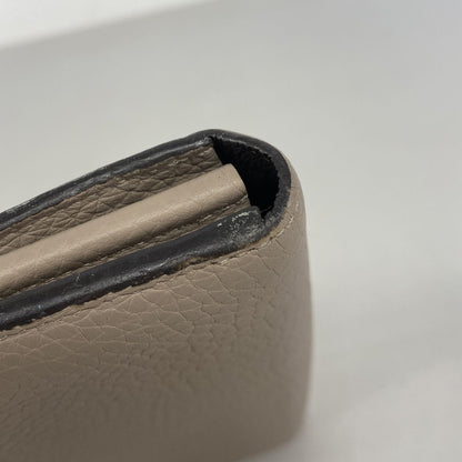 Louis Vuitton Wallet Taurillon Portefeuille Capucines Galet — view 5