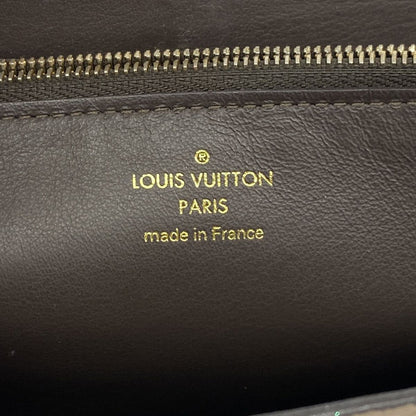 Louis Vuitton Wallet Taurillon Portefeuille Capucines Galet — view 4