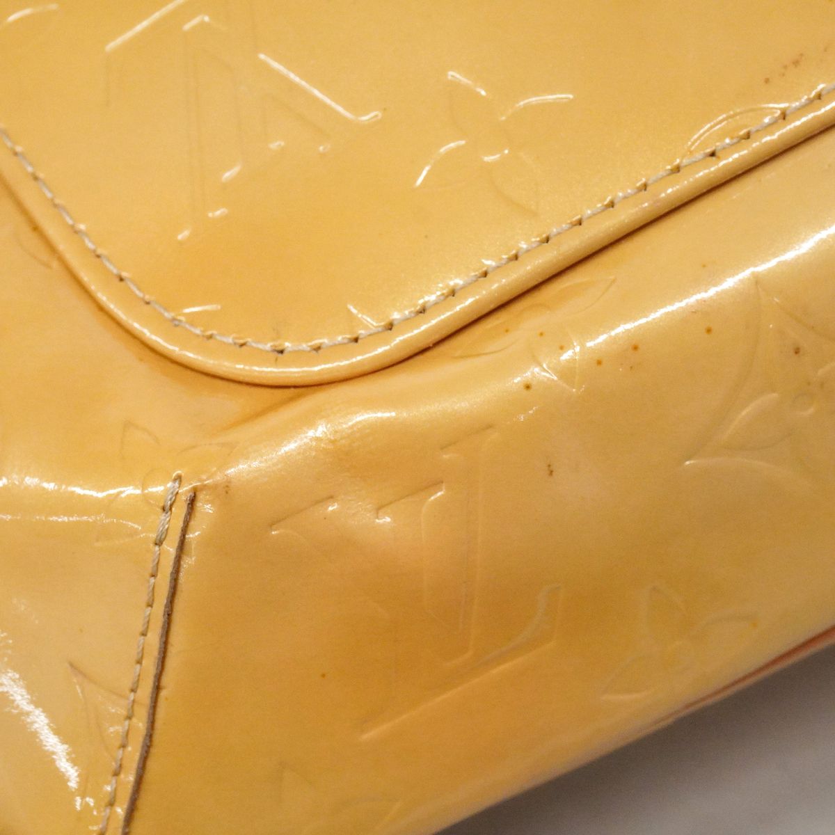 Louis Vuitton Shoulder Bag Vernis Thompson Street Beige — view 7