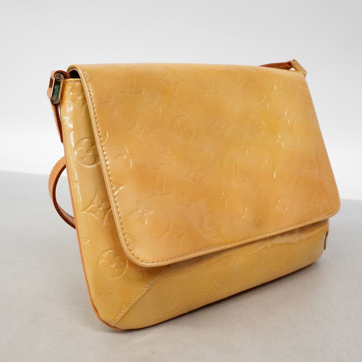 Louis Vuitton Shoulder Bag Vernis Thompson Street Beige — view 2