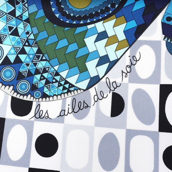 Hermes Carre 90 Scarf — view 4